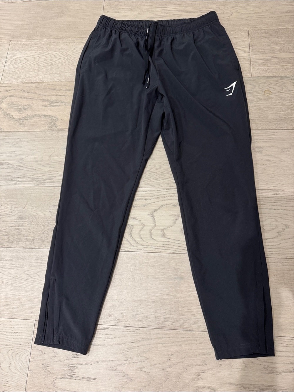Gymshark Men's Black Athletic windbreaker Pants - Lightweight Performance